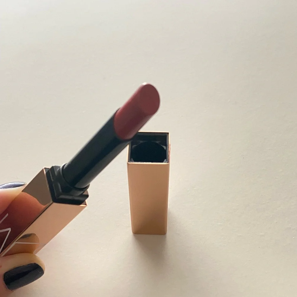 NWOT - NARS Idolized Lipstick - Red